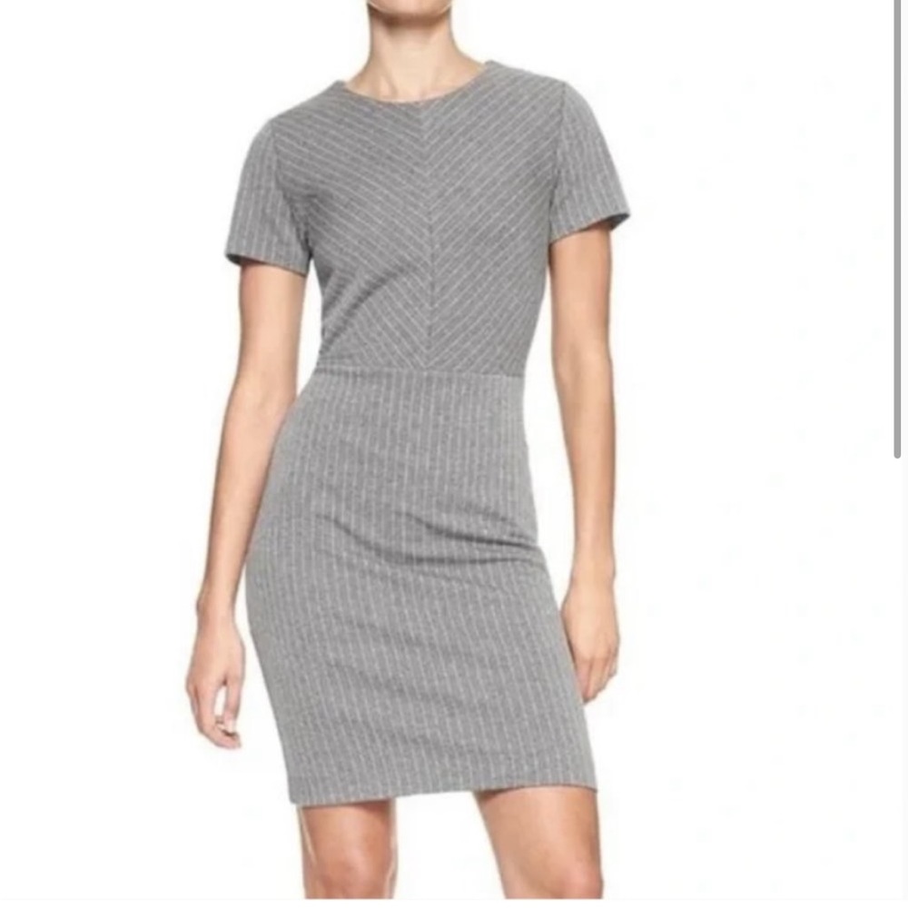 Banana Republic Pinstriped Short Sleeve Professional Dress
